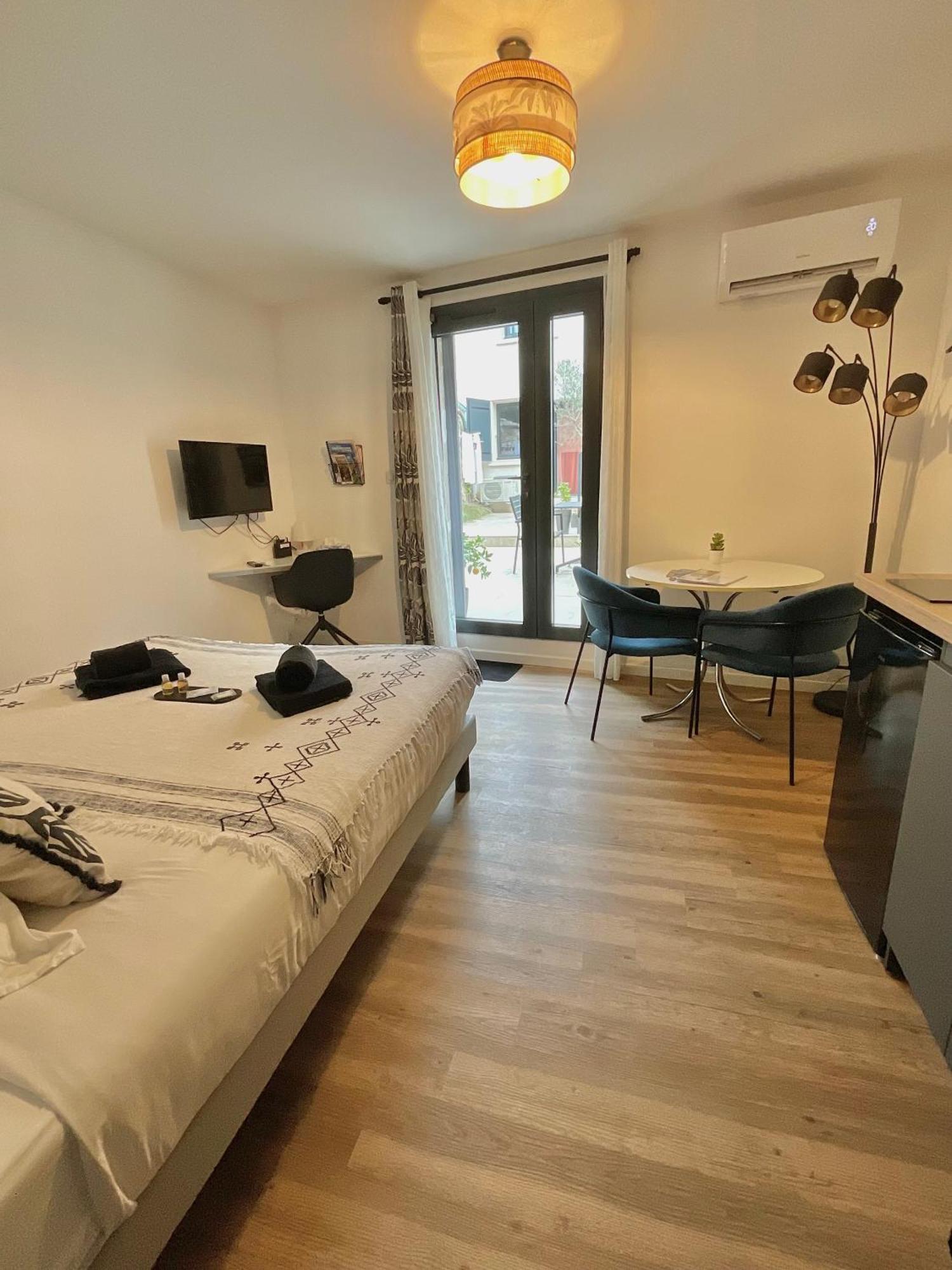 Studio pour 2 avec terrasse au pied de la Cité : ma pierre à l’édifice Carcassonne Esterno foto